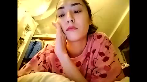 Effy online show from March 8, 2025, 2:40 pm