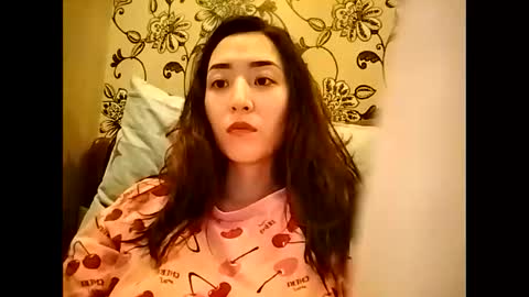 Effy online show from October 27, 2025, 2:32 pm