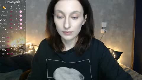 Anna online show from March 4, 2025, 12:01 pm