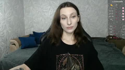 Snapshot of effy_gray chatting on April 28, 2026, 7:52 pm Anna online show from April 28, 2026, 7:52 pm