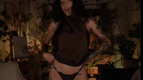 Effy online show from April 11, 2026, 2:38 am