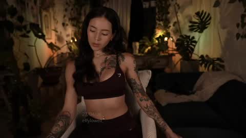 Effy online show from April 28, 2026, 12:53 am