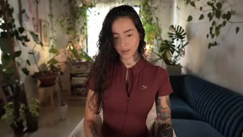 Snapshot of effylowell_ chatting on July 21, 2026, 5:48 pm Effy online show from July 21, 2026, 5:48 pm