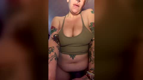 eggsma666 online show from April 18, 2026, 7:12 am