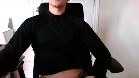 ehhchris online show from April 16, 2026, 8:31 pm