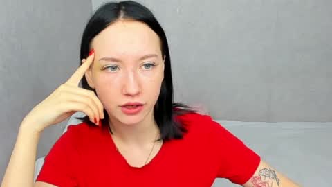 eileenmoores online show from March 23, 2026, 4:55 pm