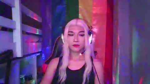 Eimi online show from April 7, 2026, 2:12 am