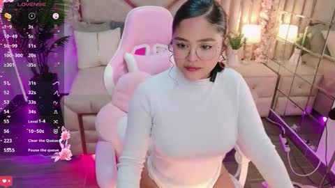 eimy__2 online show from October 11, 2025, 5:39 am