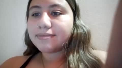 EIMY   MODEL INDEPENDENT online show from December 17, 2025, 10:27 pm