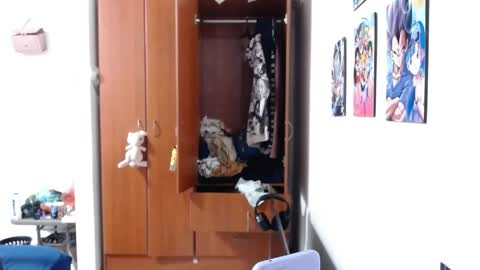 Snapshot of eimy_saenzz chatting on April 25, 2026, 1:41 am eimy_saenzz online show from April 25, 2026, 1:41 am