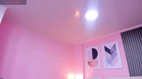 Eimy  online show from December 2, 2024, 3:04 am