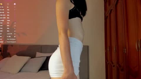 Einyel  online show from March 11, 2025, 11:15 pm