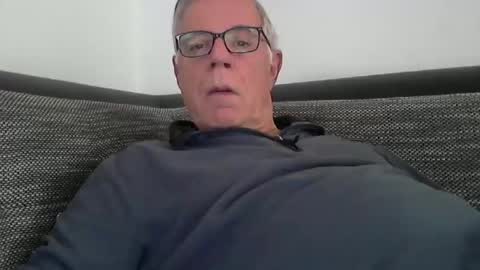 Snapshot of eisbaer1957 chatting on December 8, 2024, 11:57 am eisbaer1957 online show from December 8, 2024, 11:57 am