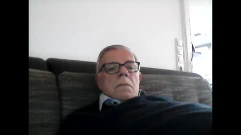 Snapshot of eisbaer1957 chatting on December 30, 2024, 1:03 pm eisbaer1957 online show from December 30, 2024, 1:03 pm
