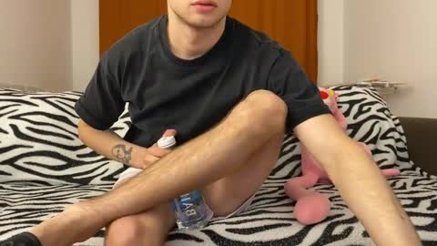 Snapshot of eitanhere chatting on January 8, 2025, 1:52 pm Eitan online show from January 8, 2025, 1:52 pm