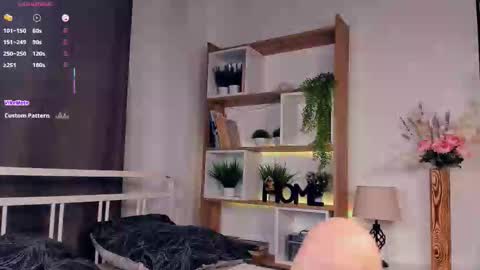 Elis 3 online show from September 19, 2025, 8:31 pm