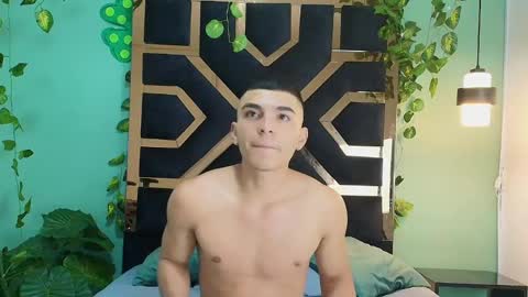 Snapshot of el_jefe32 chatting on May 29, 2026, 6:17 pm jonathan online show from May 29, 2026, 6:17 pm