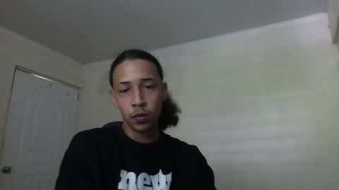 Snapshot of el_menor chatting on March 12, 2026, 7:53 pm Instagram BelowAbajo online show from March 12, 2026, 7:53 pm