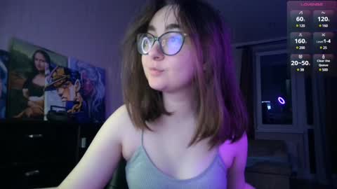 If you like it when I meow give me a thumbs up online show from December 18, 2024, 3:11 pm