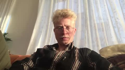 MrE online show from January 12, 2025, 2:52 pm
