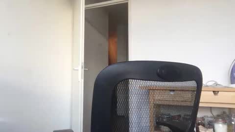 MrE online show from December 22, 2025, 12:57 pm