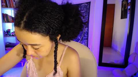 Ela  Help me reach 100 thumbs up online show from April 5, 2026, 11:51 am