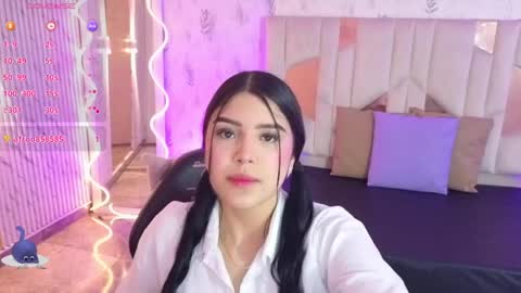 ela_tay1 online show from April 2, 2026, 5:21 pm
