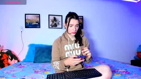 Snapshot of elaia_franc chatting on November 14, 2025, 7:12 pm Elaia franco online show from November 14, 2025, 7:12 pm