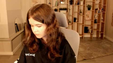 Your sweet girl online show from September 17, 2025, 7:37 pm