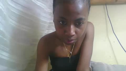 elalia1234 online show from September 20, 2025, 4:02 am