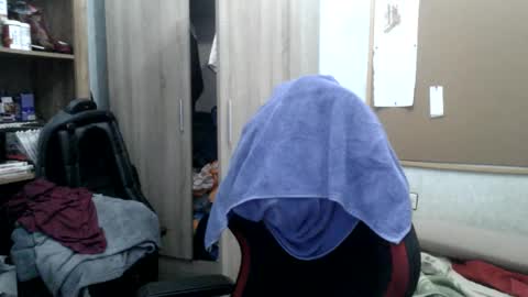 elamordeyuli online show from April 1, 2026, 7:55 pm