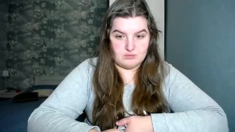 Snapshot of elanis_blair chatting on December 22, 2024, 1:33 pm Elanis online show from December 22, 2024, 1:33 pm