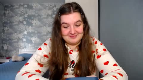 Snapshot of elanis_blair chatting on March 11, 2025, 10:29 am Elanis online show from March 11, 2025, 10:29 am