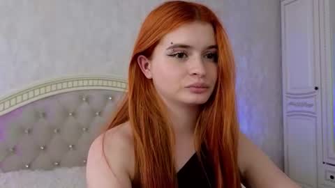 Snapshot of elariscrowe chatting on June 13, 2026, 5:16 am elariscrowe online show from June 13, 2026, 5:16 am