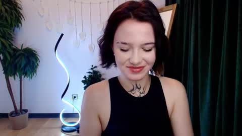 elastikiss online show from October 16, 2025, 2:34 am