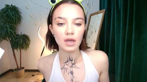 elastikiss online show from October 19, 2025, 2:12 am