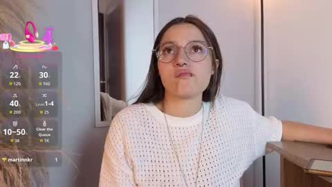 Elecktra online show from March 6, 2026, 7:54 pm