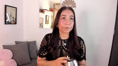 Electra- Please help me reach 100 likes online show from May 24, 2026, 1:43 am