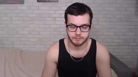 Snapshot of electric_smile chatting on February 20, 2026, 10:38 am Alex online show from February 20, 2026, 10:38 am