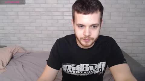 Snapshot of electric_smile chatting on March 27, 2026, 3:01 pm Alex online show from March 27, 2026, 3:01 pm