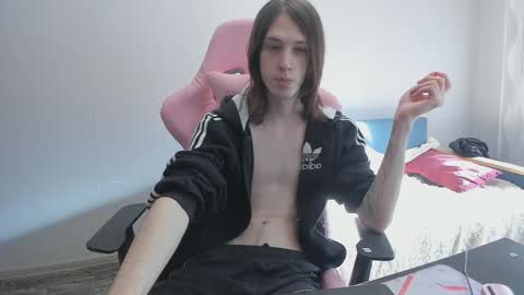 eleganc3 online show from February 24, 2026, 8:12 am