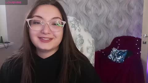 Snapshot of elegant_audacity chatting on December 27, 2024, 7:08 am Rachel online show from December 27, 2024, 7:08 am