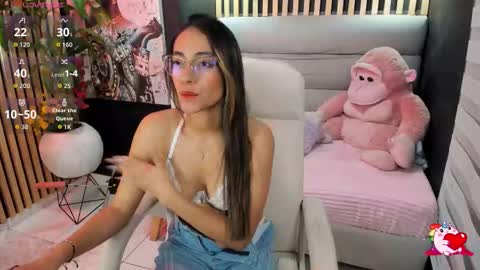 Snapshot of elegant_rouse chatting on November 7, 2025, 9:48 pm Rouse online show from November 7, 2025, 9:48 pm