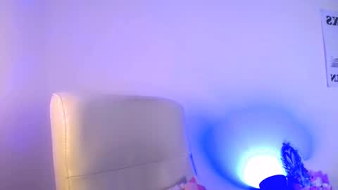  Elektra Sky  online show from November 14, 2025, 8:40 pm