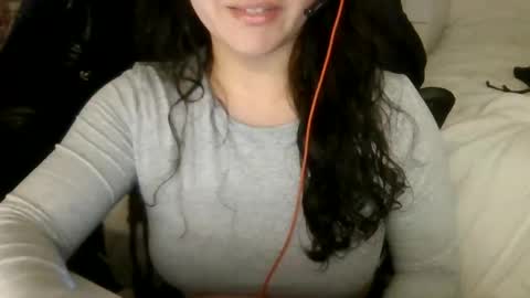 Snapshot of elena_sweethearts chatting on February 2, 2025, 6:37 am Elenasweetass online show from February 2, 2025, 6:37 am