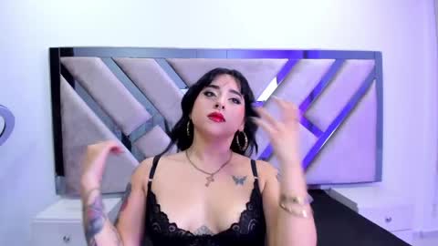 Snapshot of elena_tylor chatting on May 27, 2026, 8:17 pm elena_tylor online show from May 27, 2026, 8:17 pm