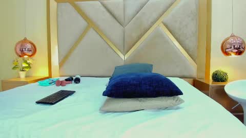 Snapshot of elena_watsonn chatting on May 16, 2026, 8:07 pm Elena Watsonn online show from May 16, 2026, 8:07 pm