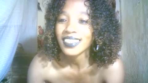 elenah013 online show from November 5, 2025, 6:13 am