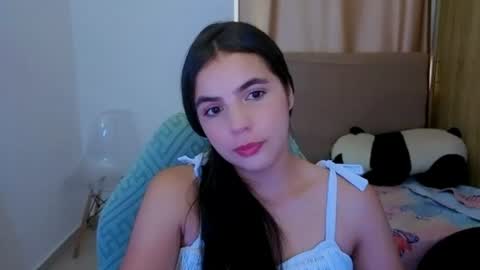 Snapshot of elenna_hotx chatting on June 28, 2026, 7:31 pm agnes online show from June 28, 2026, 7:31 pm