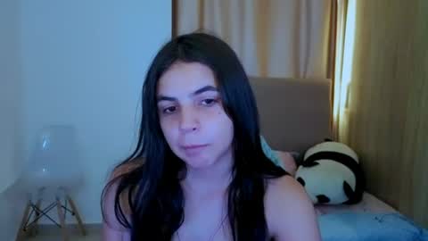 Snapshot of elenna_hotx chatting on July 1, 2026, 6:07 pm agnes online show from July 1, 2026, 6:07 pm